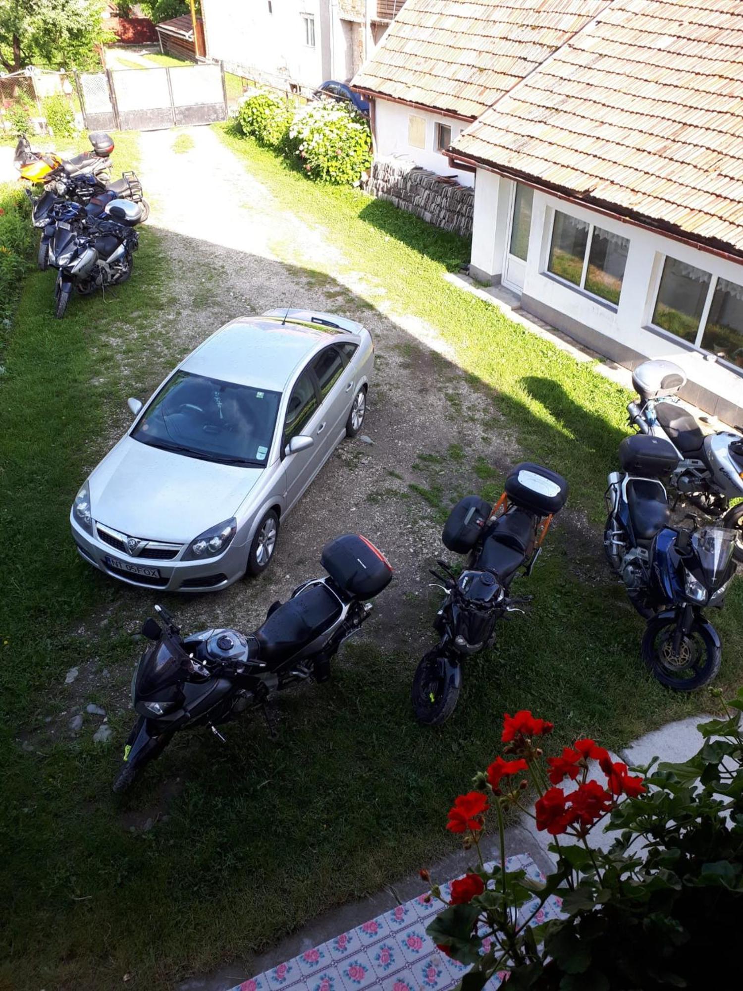 Pensiunea Mateo Bran  Bagian luar foto
